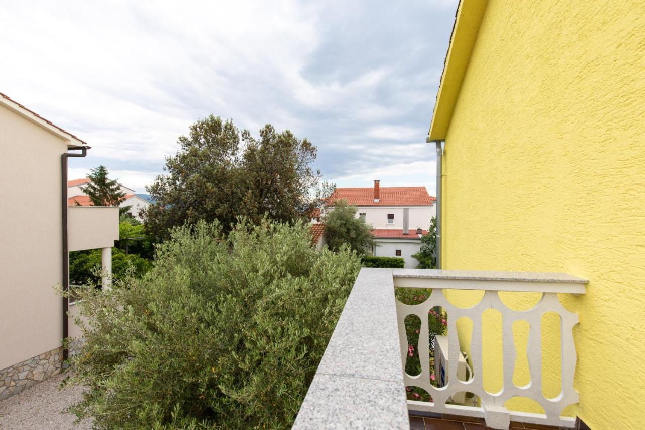 Apartment Drago *Cosy & Close To The Beach! Krk Town Exterior foto