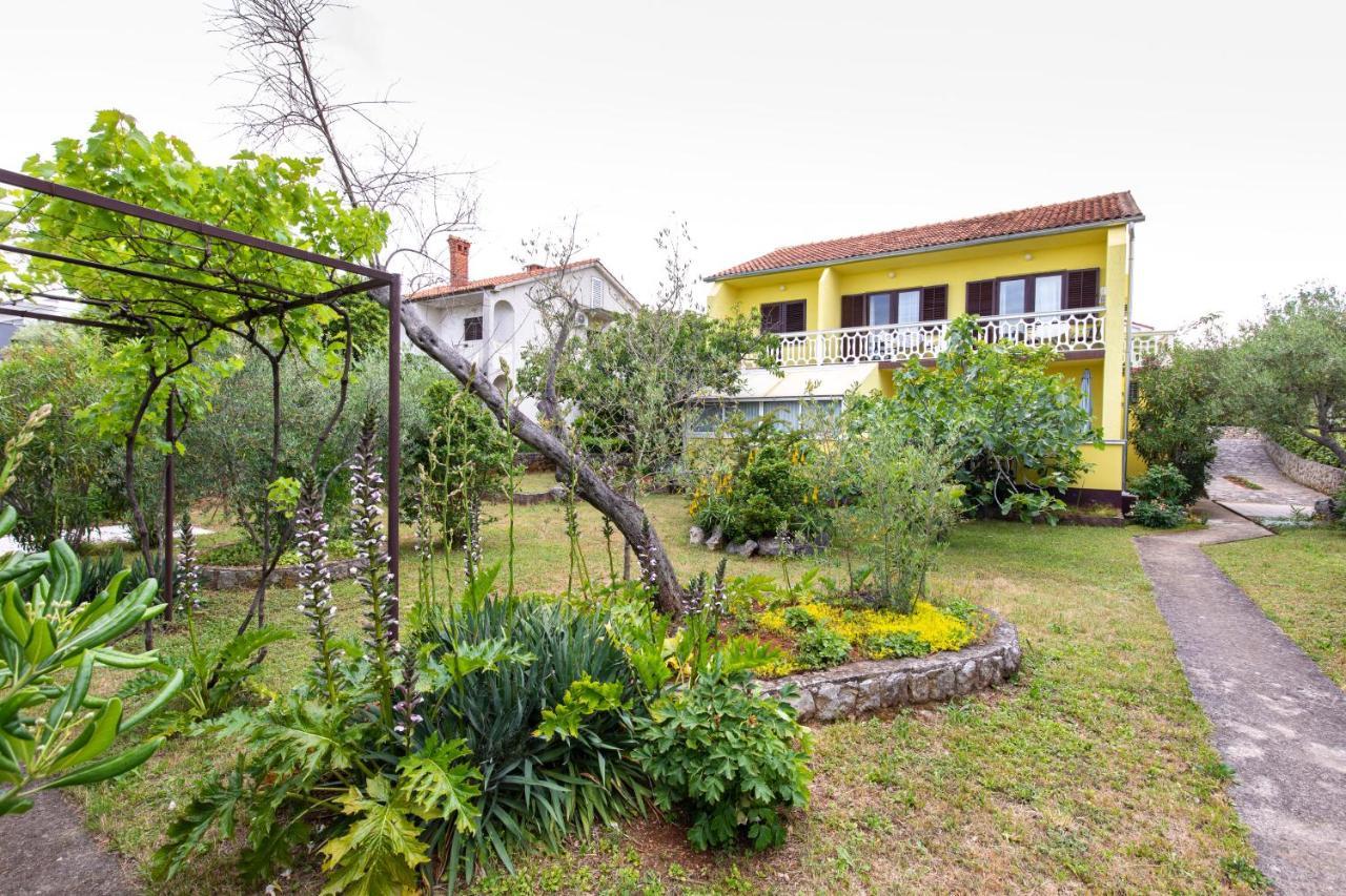 Apartment Drago *Cosy & Close To The Beach! Krk Town Exterior foto