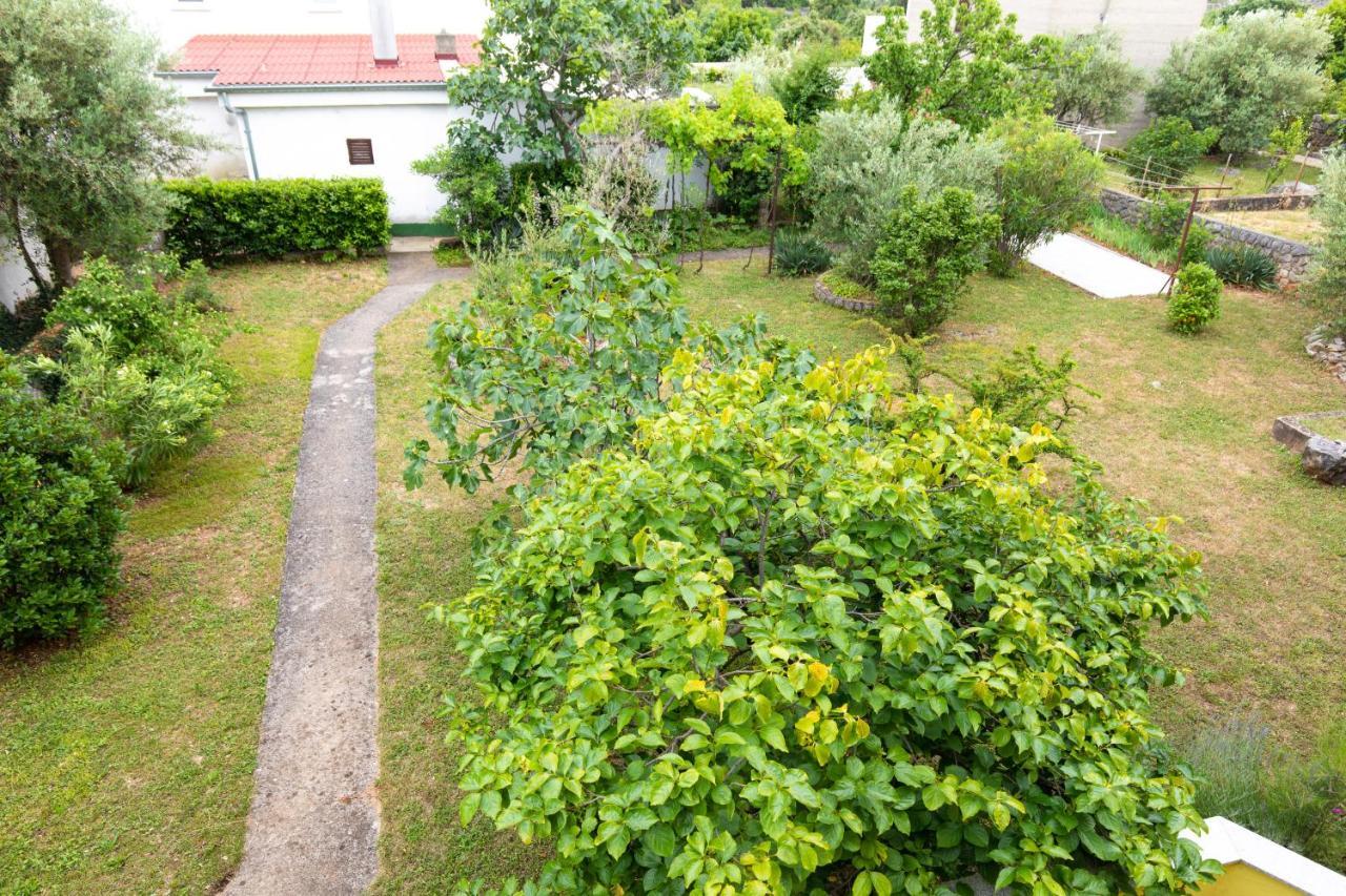 Apartment Drago *Cosy & Close To The Beach! Krk Town Exterior foto