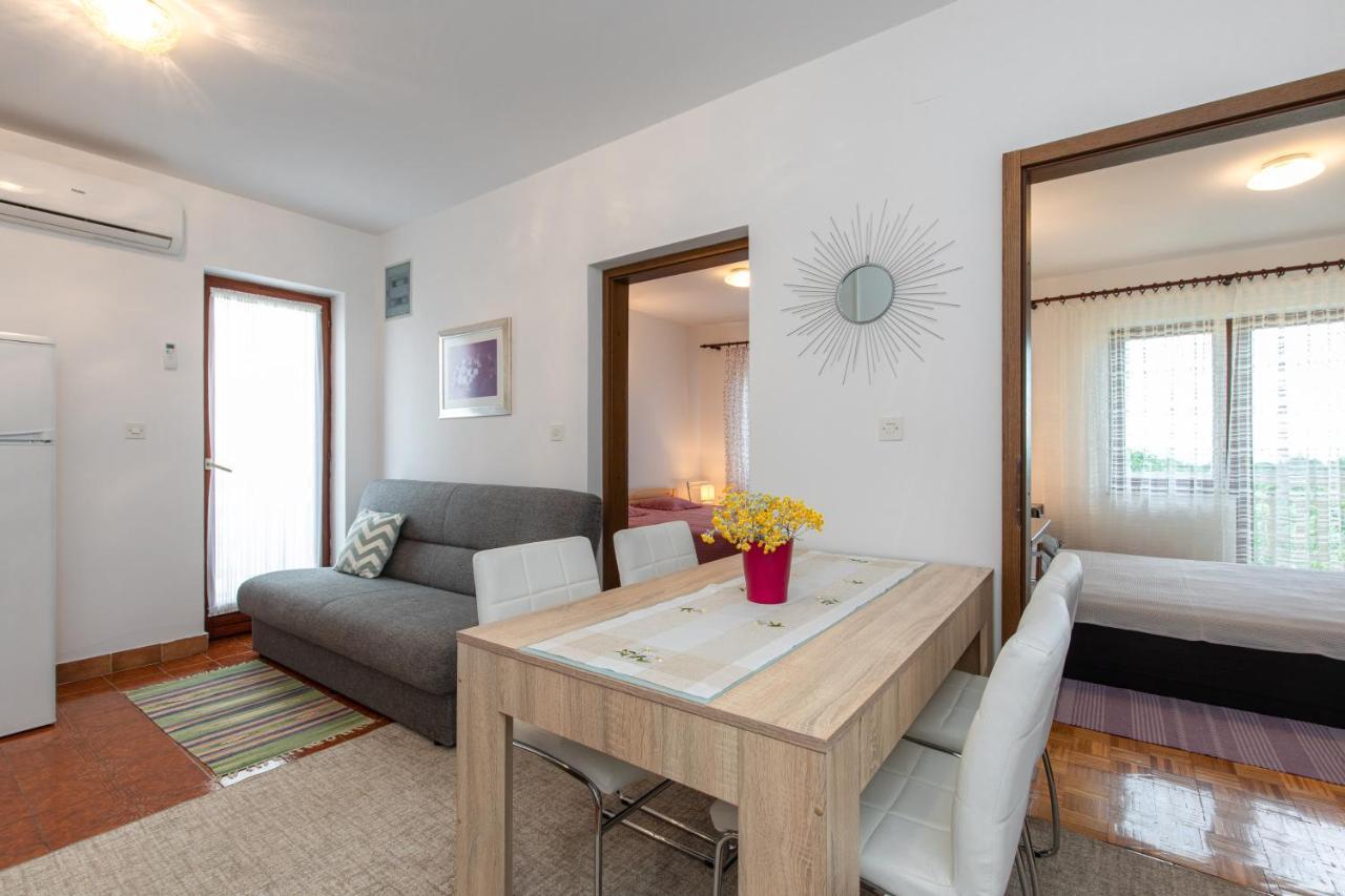 Apartment Drago *Cosy & Close To The Beach! Krk Town Exterior foto